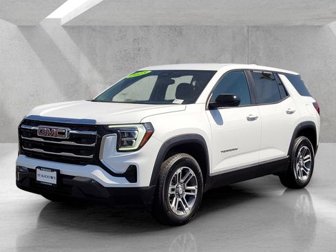 Used 2025 GMC Terrain Elevation AWD/4WD image 8