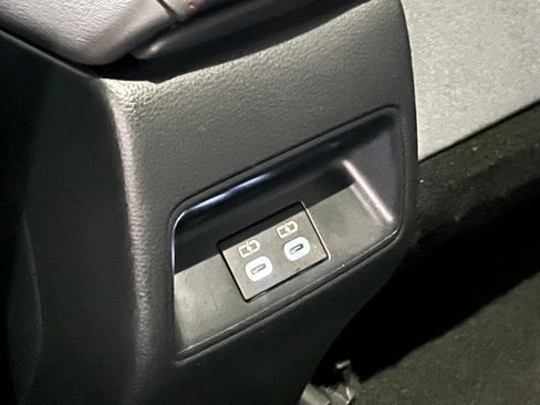 Used 2023 Toyota Corolla SE image 21