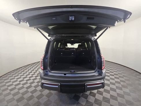 New 2026 Nissan Armada SL w/ Captain's Chari Seat Package image 10