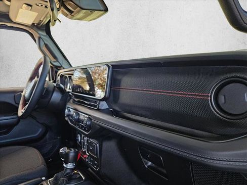 Used 2024 Jeep Wrangler Unlimited Rubicon w/ Safety Group image 22