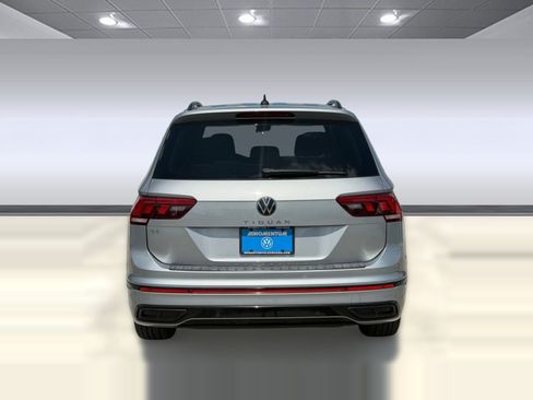 Used 2022 Volkswagen Tiguan SE R-Line FWD image 10