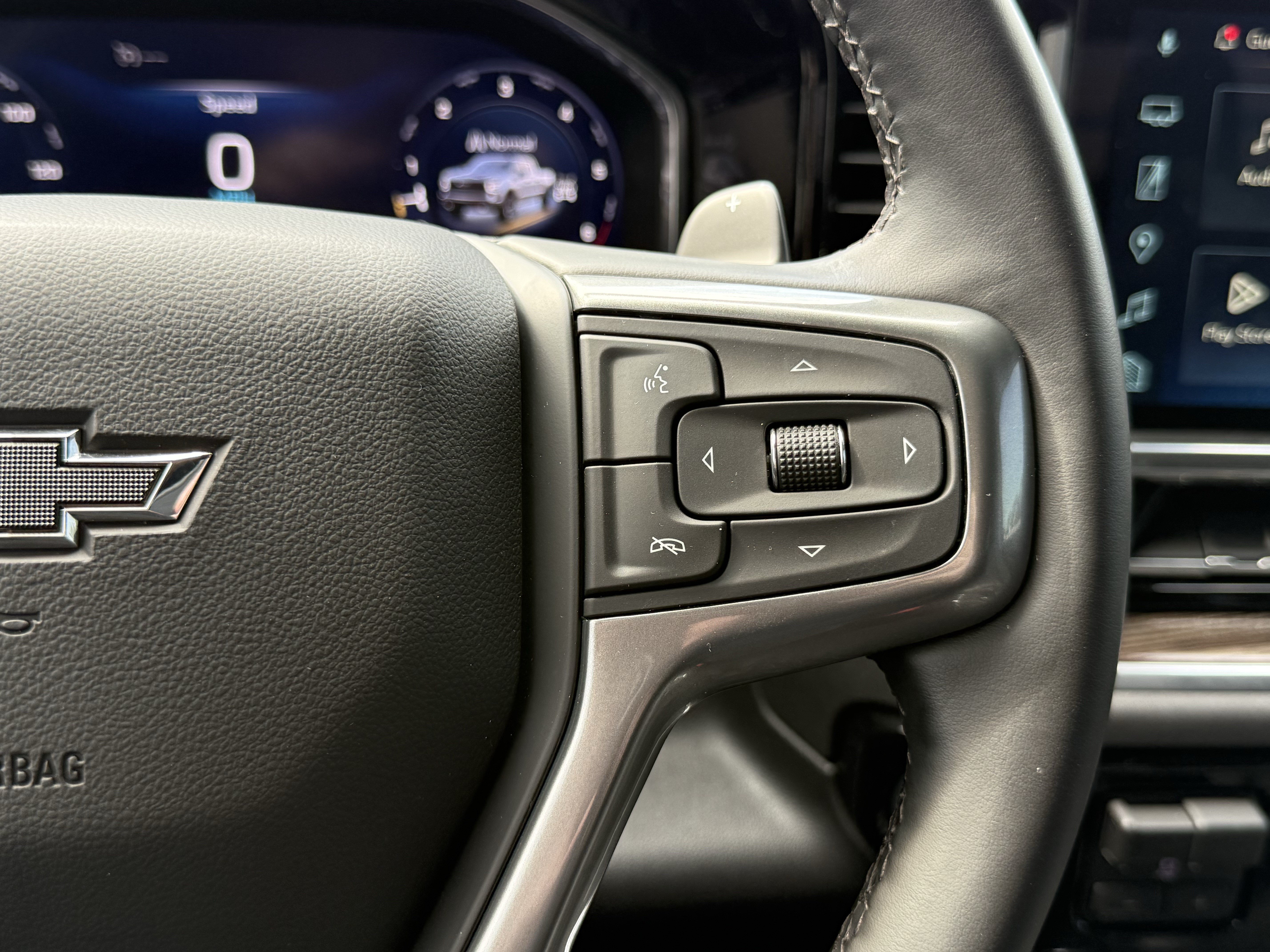 Used 2026 Chevrolet Silverado 1500 LT Trail Boss w/ Convenience Package II AWD/4WD image 18
