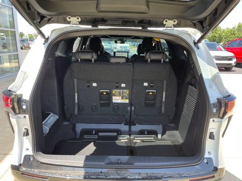 Used 2026 Toyota Sienna Platinum AWD/4WD image 17