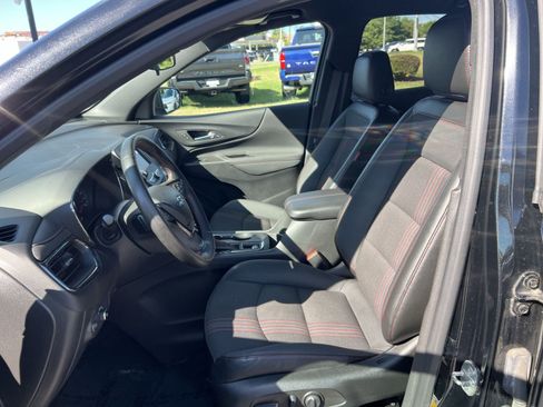 Used 2023 Chevrolet Equinox RS AWD/4WD image 13
