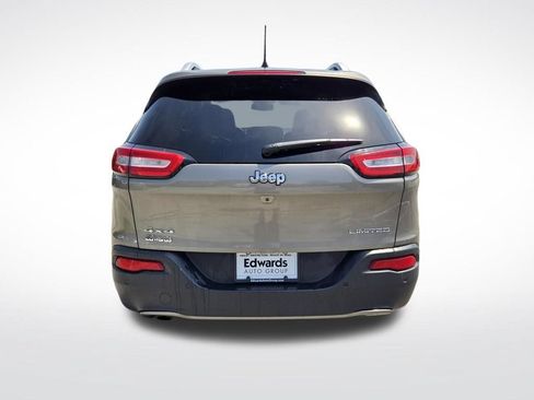 Used 2018 Jeep Cherokee Limited AWD/4WD image 4