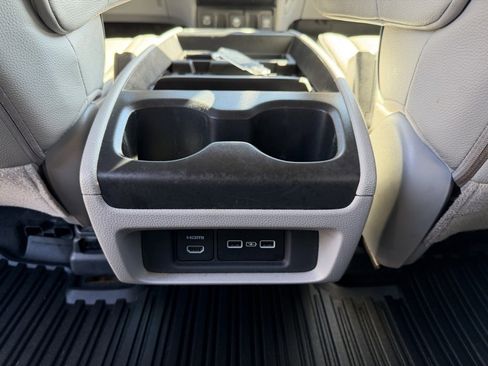 Used 2022 Honda Odyssey Elite image 13