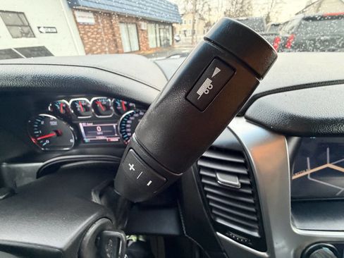 Used 2015 Chevrolet Suburban LT image 50