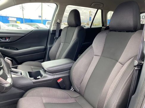 Used 2024 Subaru Outback Premium AWD/4WD image 10