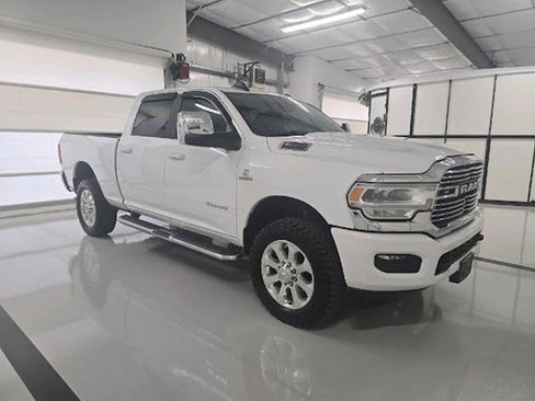 Used 2023 RAM 2500 Laramie AWD/4WD image 1