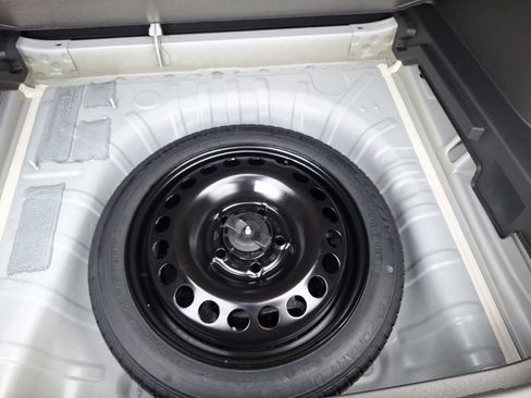 New 2026 Chevrolet Trax RS w/ Driver Confidence Package image 19