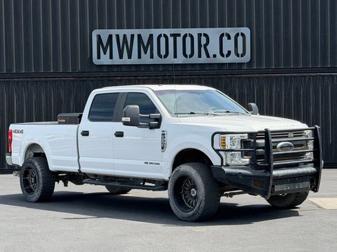 Used 2019 Ford F250 XL AWD/4WD image 1