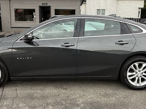 Used 2016 Chevrolet Malibu LT w/ Driver Confidence Package image 12