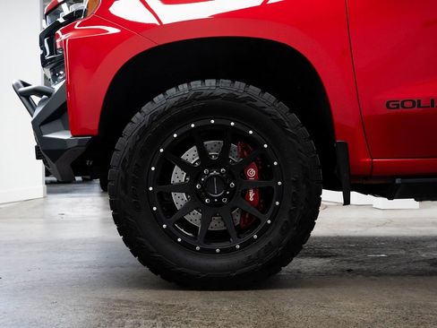 Used 2020 Chevrolet Silverado 1500 LT Trail Boss image 7