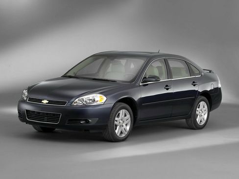 Used 2012 Chevrolet Impala LTZ FWD image 1