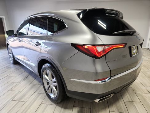 Used 2023 Acura MDX SH-AWD image 3