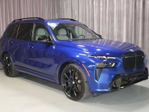 Certified 2023 BMW X7 M60i w/ Executive Package image 5