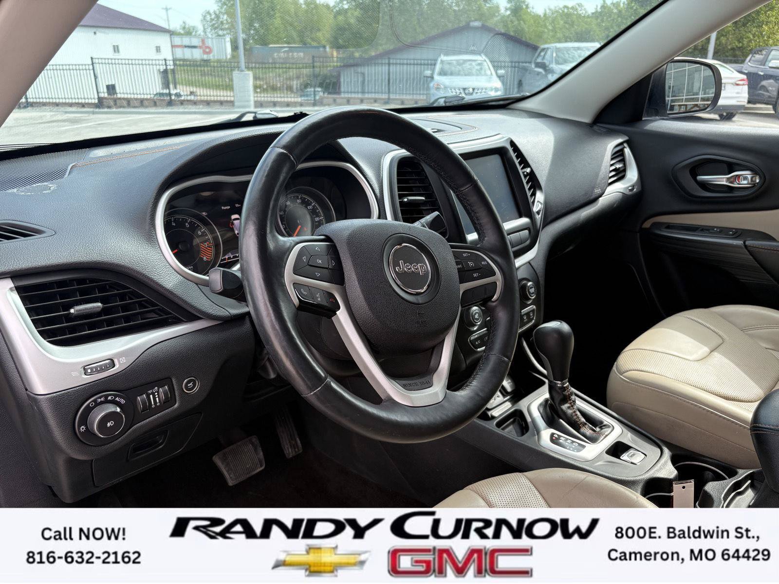 Used 2015 Jeep Cherokee Limited w/ Luxury Group FWD image 16