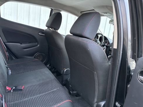 Used 2014 MAZDA MAZDA2 Touring image 18