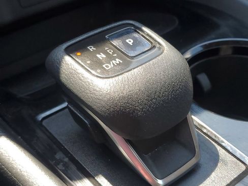 Used 2021 Nissan Rogue SV AWD/4WD image 33