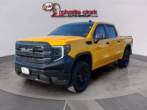 Used 2024 GMC Sierra 1500 Pro w/ Pro Value Package image 1