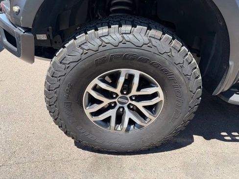 Used 2020 Ford F150 Raptor w/ Equipment Group 802A Luxury AWD/4WD image 13