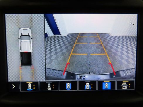 Used 2023 Chevrolet Silverado 3500 LTZ w/ LTZ Convenience Package image 16