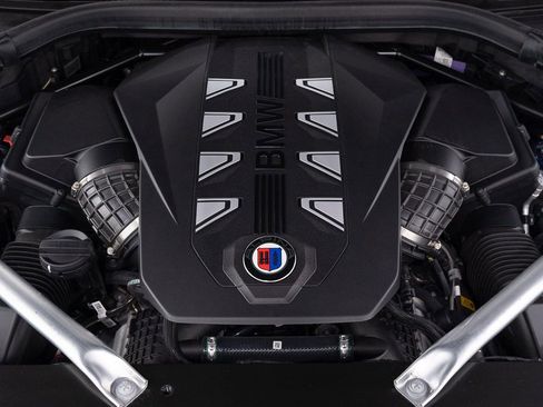 Used 2025 BMW ALPINA XB7 AWD/4WD image 50