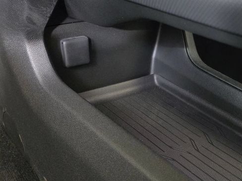 Used 2026 Chevrolet Equinox EV LT w/ Convenience Package II FWD image 29