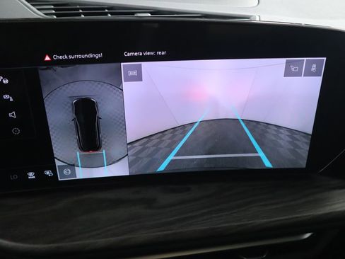 Used 2025 Audi Q5 2.0T Premium w/ Convenience Package image 18