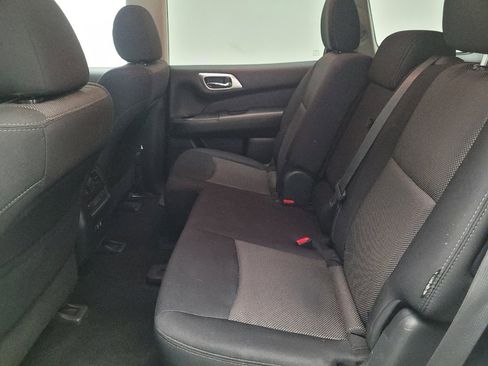 Used 2020 Nissan Pathfinder SV FWD image 17