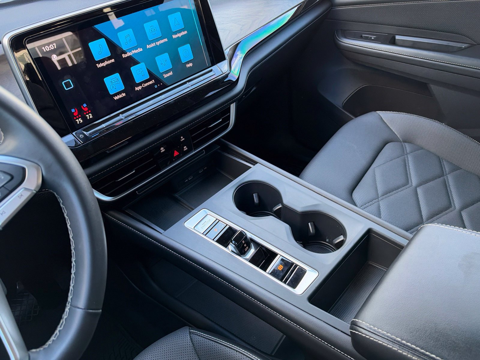 Certified 2024 Volkswagen Atlas SE FWD image 23