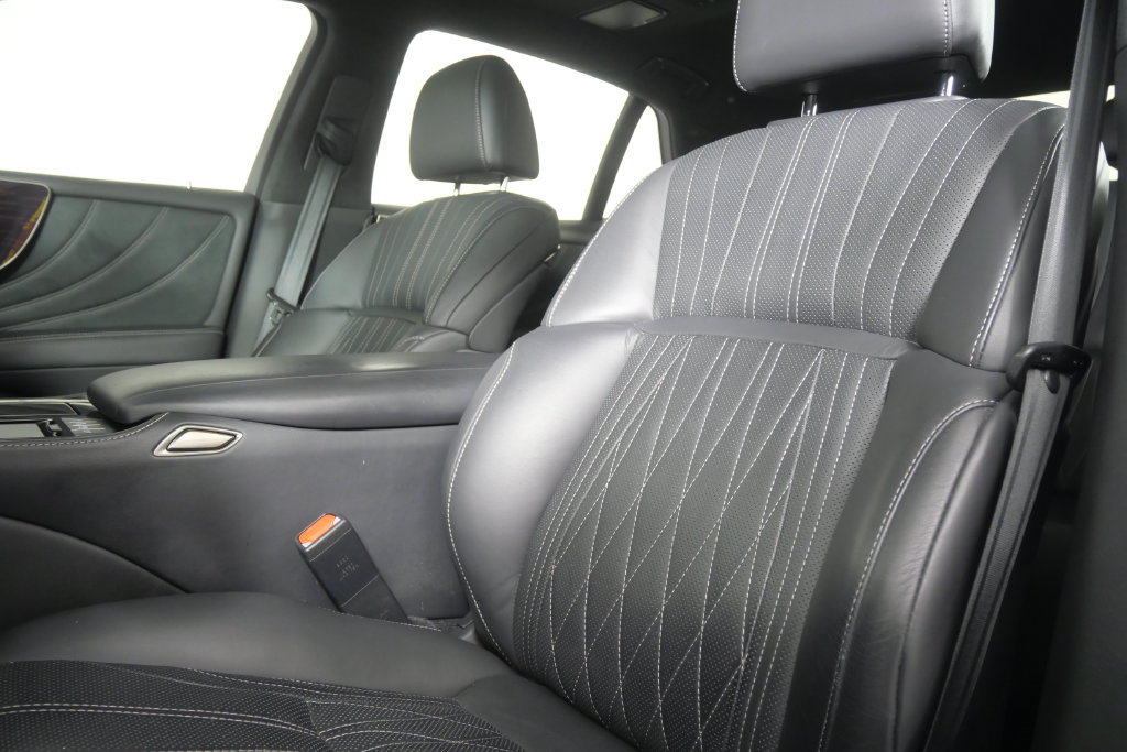 Used 2021 Lexus LS 500 w/ Interior Upgrade Package RWD image 14