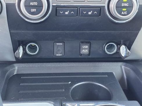 Used 2017 Toyota Tundra Limited w/ Limited Premium Package image 20