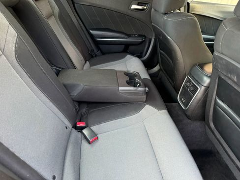 Used 2016 Dodge Charger SXT RWD image 22