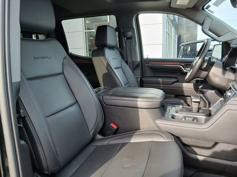 Used 2024 GMC Sierra 1500 Denali w/ Technology Package image 23