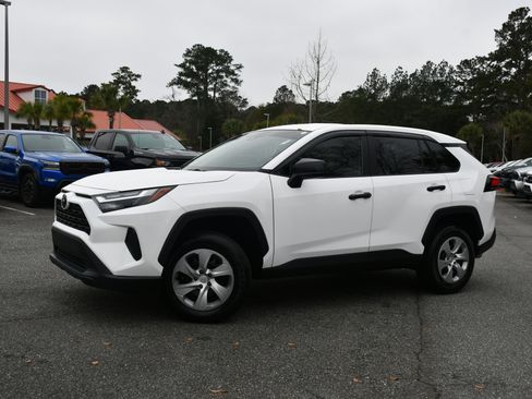 Certified 2023 Toyota RAV4 LE image 3