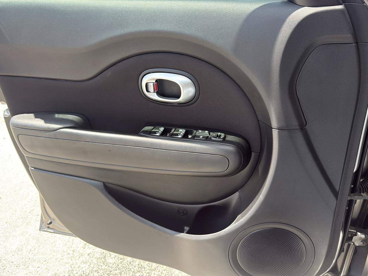 Used 2018 Kia Soul w/ Convenience Package FWD image 38