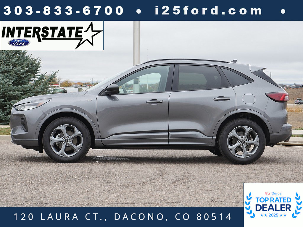 Used 2024 Ford Escape ST-Line w/ Tech Pack #1 AWD/4WD image 2