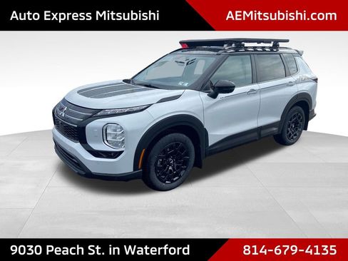 New 2026 Mitsubishi Outlander Trail Edition image 3