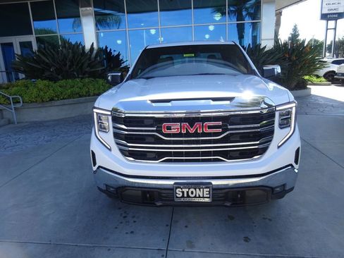 New 2026 GMC Sierra 1500 SLT AWD/4WD image 2