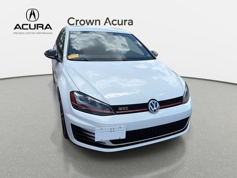 Used 2017 Volkswagen Golf 4-Door FWD image 10