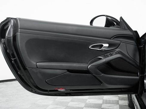 Used 2021 Porsche 718 Boxster RWD image 77