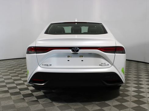 Used 2023 Toyota Mirai w/ Advanced Technology Package RWD image 35