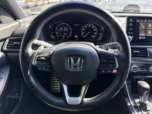 Used 2018 Honda Accord Sport image 18