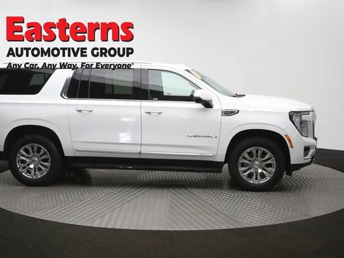 Used 2025 GMC Yukon XL Denali AWD/4WD image 52