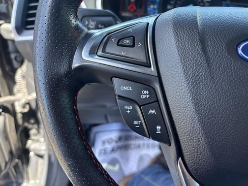 Used 2021 Ford Edge ST-Line AWD/4WD image 19