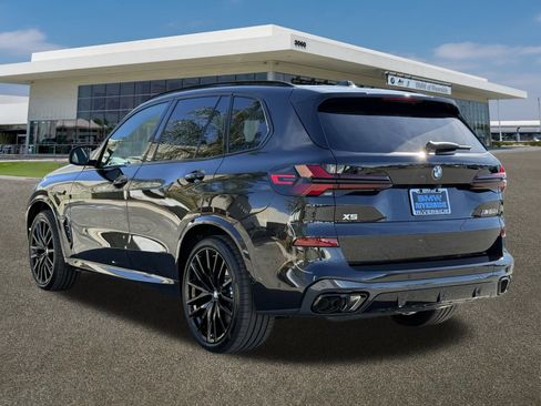 New 2026 BMW X5 M60i w/ Climate Comfort Package image 8