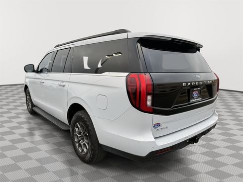 Certified 2025 Ford Expedition Max Active AWD/4WD image 3