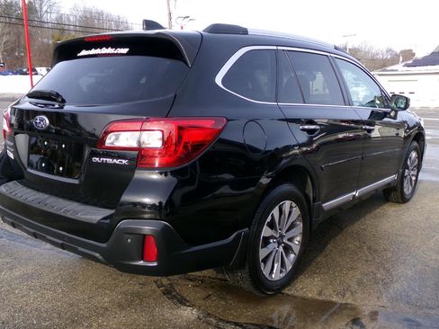 Used 2019 Subaru Outback 2.5i Touring image 8