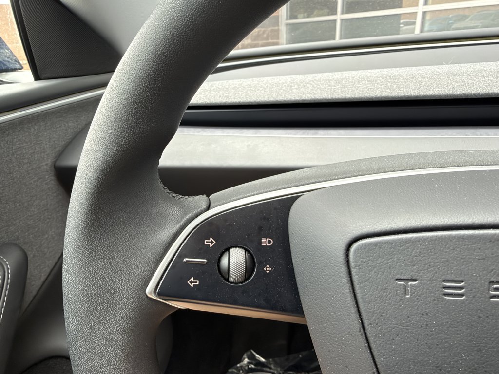 Used 2025 Tesla Model 3 Long Range RWD image 33